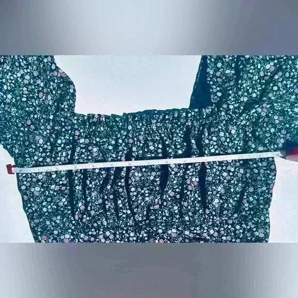 ROW A: FLORAL SUMMER DRESS 💐 - Picture 5 of 6